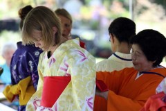 learning to dress in kimono learning to dress in kimono