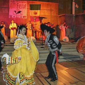 artsfiesta-dancers2